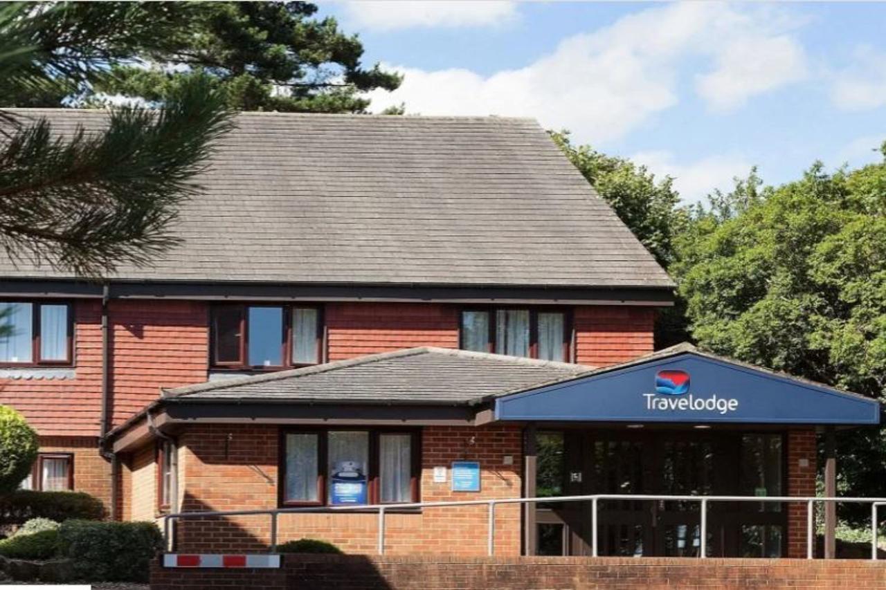 Travelodge Bracknell Zewnętrze zdjęcie